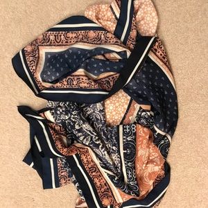 Pink and blue pattern scarf 🍁